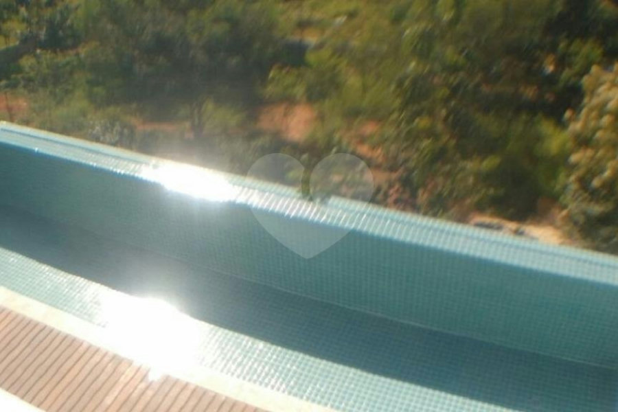 Sobrado à venda com 3 suítes em Seerra da Cantareira, Mairiporã, SP