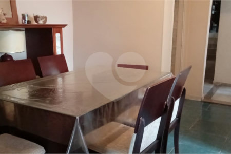 Casa à venda com 3 suítes em Vila Brasilina, São Paulo, SP
