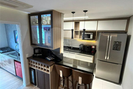 Apartamento à venda com 2 quartos, sendo 1 suíte, em Parque Reboucas, São Paulo, SP