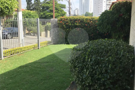 Sobrado à venda com 5 quartos, sendo 1 suíte, em Jardim São Bento, São Paulo, SP
