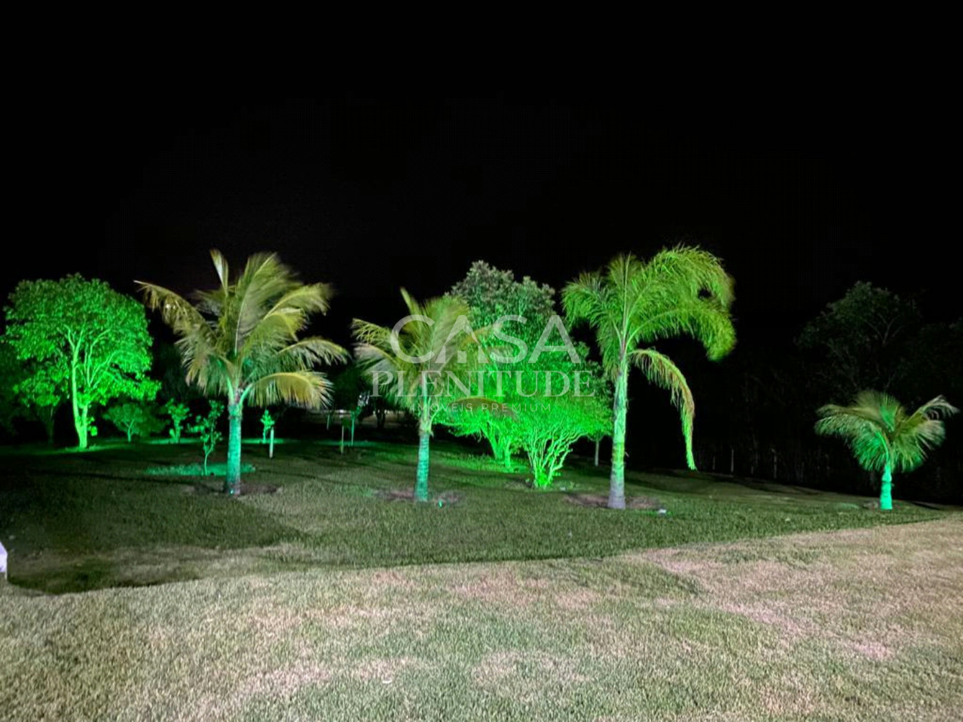 Sítio à venda com 5 quartos, sendo 1 suíte, no Centro, Araçoiaba da Serra, SP