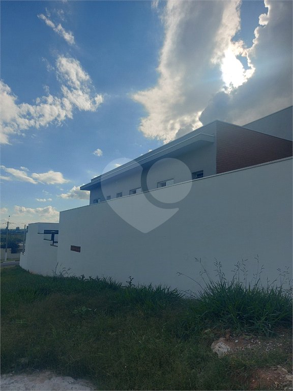 Casa à venda com 3 quartos, sendo 1 suíte,  no condomínio Gardenville, Itu - SP