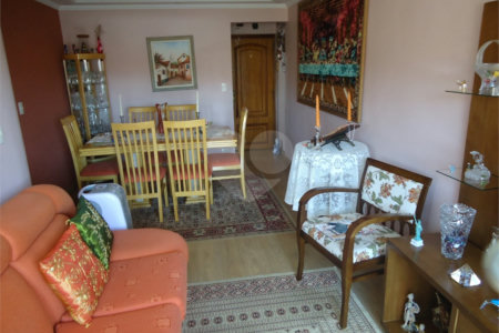 Apartamento à venda com 3 quartos, sendo 1 suíte, em Vila Gustavo, São Paulo, SP