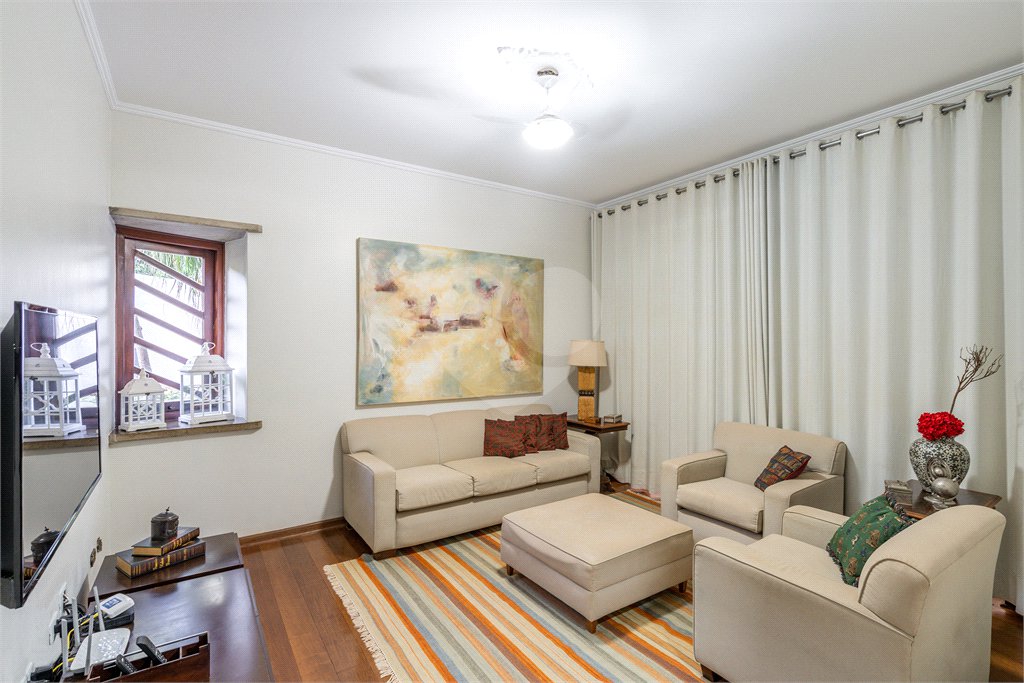Casa à venda com 6 quartos, sendo 2 suítes, em Jardim Primaveril, Três Lagoas, MS