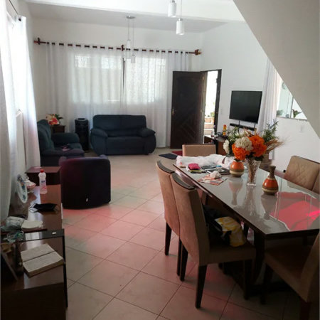 Casa à venda com 4 quartos, sendo 1 suíte, em Vila Pirajussara, São Paulo, SP