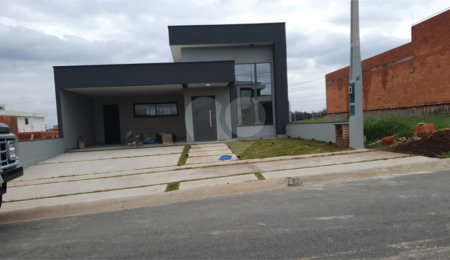 Casa à venda com 3 quartos, sendo 1 suíte,  no condomínio Residencial Evidências, Indaiatuba - SP