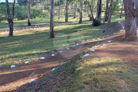 Chácara à venda com 4 quartos, sendo 1 suíte,  em Vila Dom Pedro, Atibaia, SP