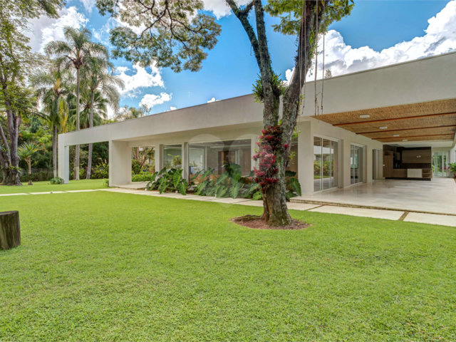 Casa à venda ou para alugar com 4 suítes no condomínio Chácara Flora, São Paulo - SP