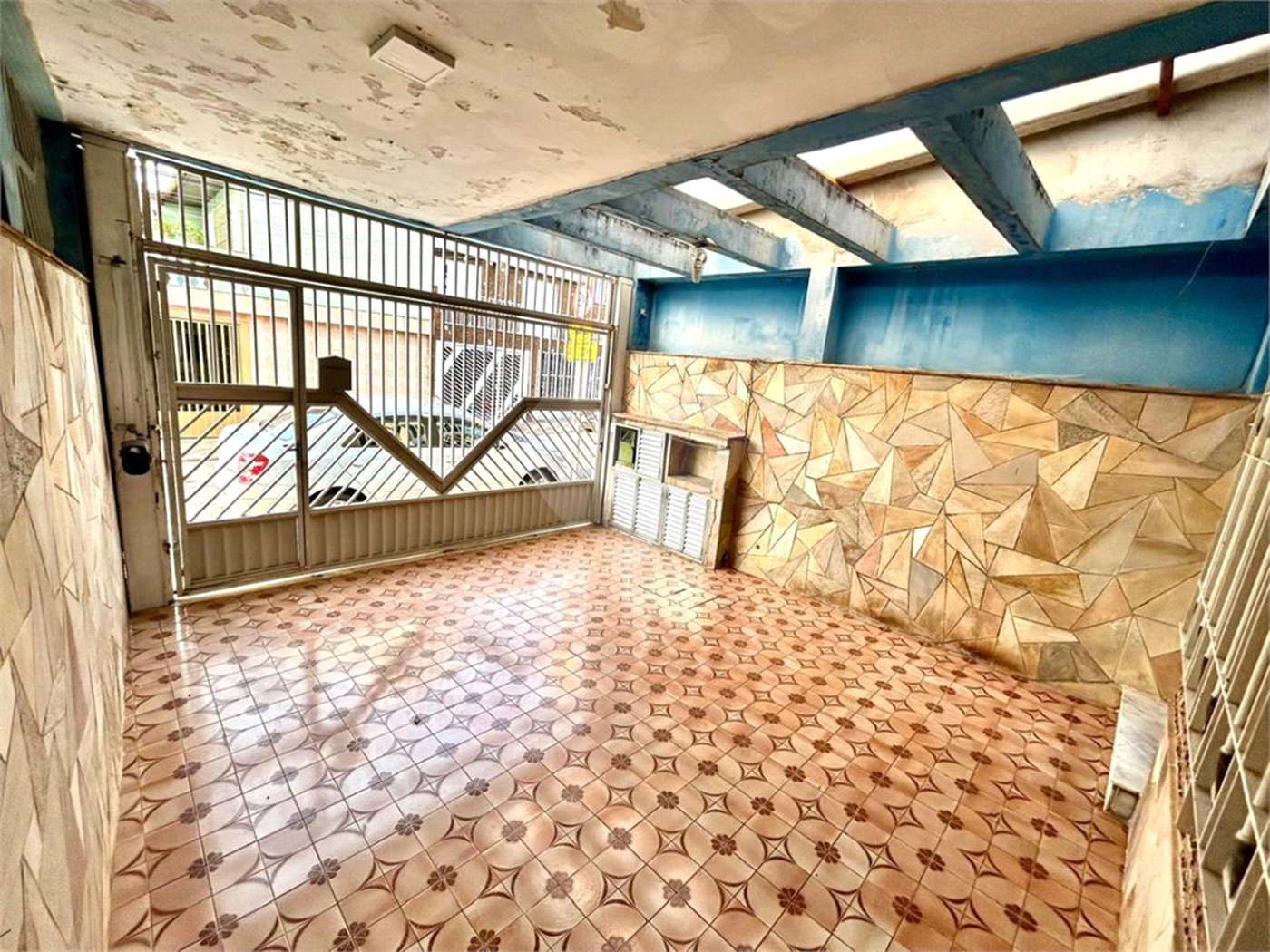 Casa à venda com 2 quartos em Vila Carrão, São Paulo, SP