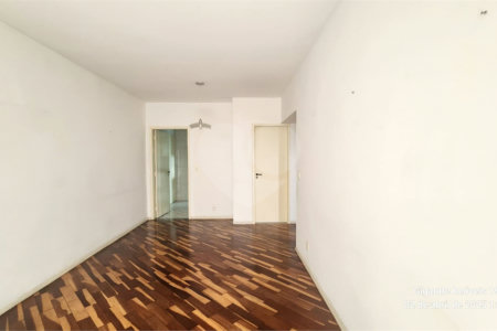 Apartamento à venda com 3 quartos, sendo 1 suíte, em Vila Gilda, Santo André, SP
