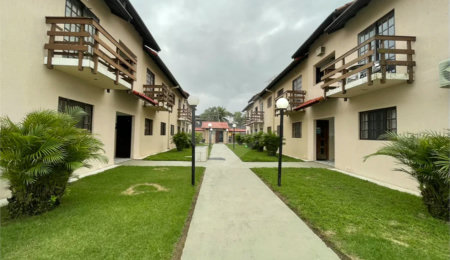 Villagio à venda com 2 quartos em Vista Linda, Bertioga, SP