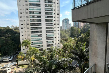 Apartamento à venda com 2 suítes em Parque do Morumbi, São Paulo, SP