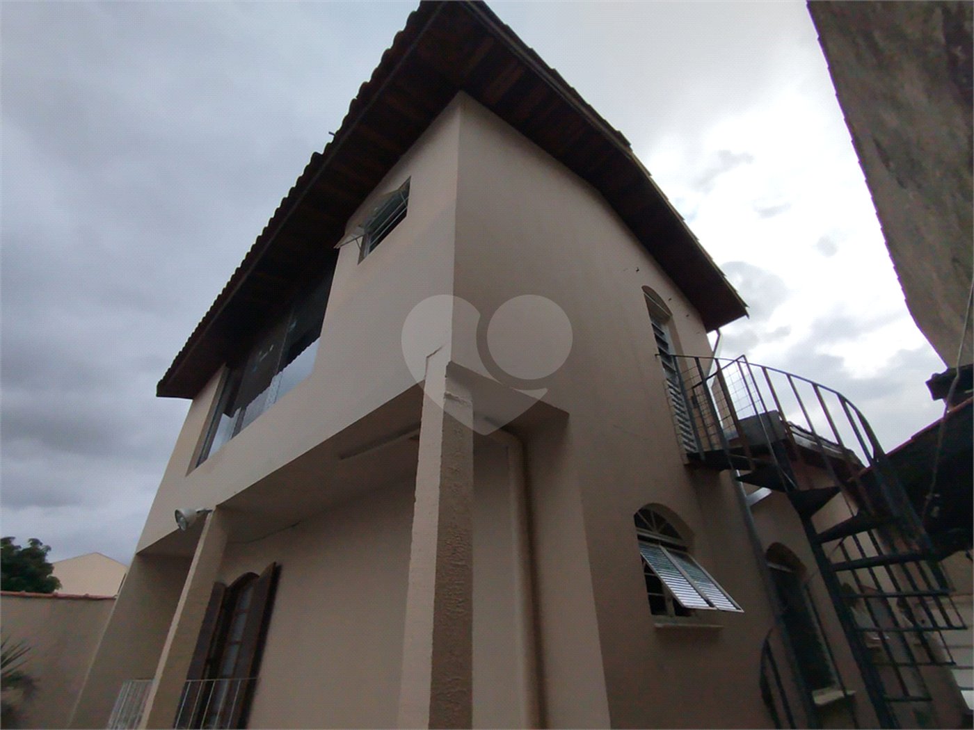 Casa à venda com 3 quartos, sendo 1 suíte, em Jardim Leocádia, Sorocaba, SP