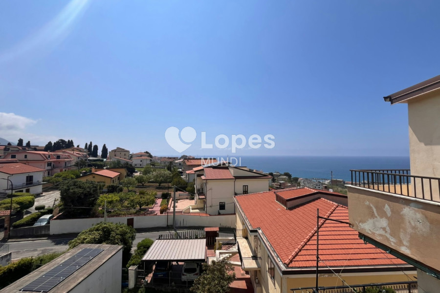 Apartamento com 2 quartos à venda em San Lucido, Itália – Vista para o mar e perto da praia