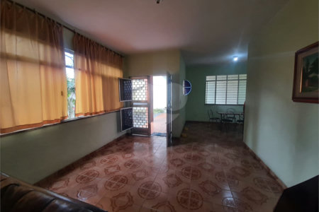 Casa à venda com 3 quartos, sendo 1 suíte, em Campo Grande, Rio de Janeiro, RJ