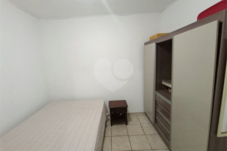 Casa Térrea à venda com 3 quartos, sendo 1 suíte, em Jardim São Luís, São Paulo, SP
