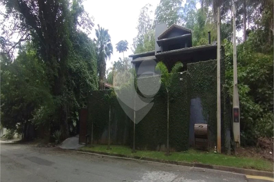 Casa à venda com 3 suítes no condomínio Sausalito, Mairiporã - SP