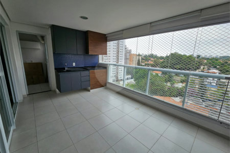 Apartamento à venda com 3 quartos, sendo 1 suíte,  em Vila Santa Catarina, São Paulo, SP