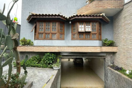 Sobrado à venda com 4 quartos, sendo 2 suítes, em Vila Maria Alta, São Paulo, SP