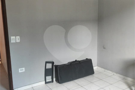 Casa à venda com 3 quartos em Jardim Cumbica, Guarulhos, SP