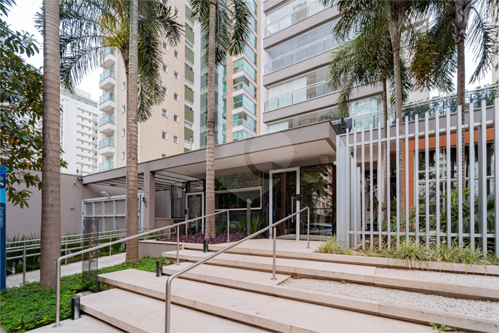 Apartamento à venda com 3 suítes em Campo Belo, São Paulo, SP