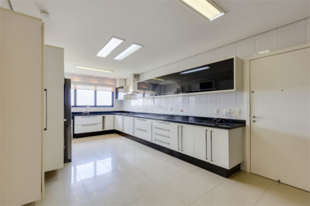 Apartamento à venda ou para alugar com 4 suítes em Jardim Marajoara, São Paulo, SP