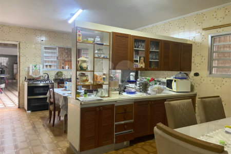 Casa à venda com 3 quartos, sendo 2 suítes, em Vila Carrão, São Paulo, SP