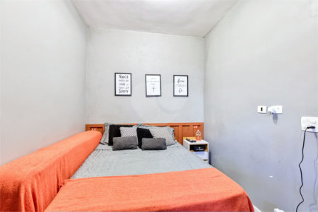 Casa à venda com 4 suítes em Granja Julieta, São Paulo, SP