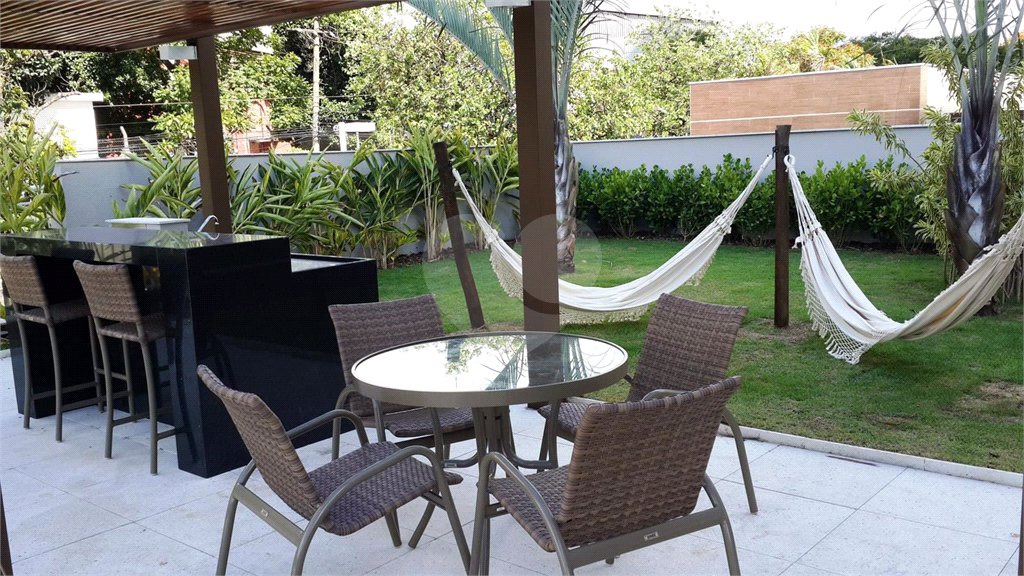 Apartamento à venda com 3 quartos, sendo 1 suíte,  em Vila Anastácio, São Paulo, SP