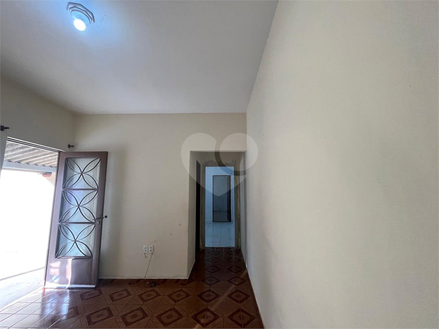 Casa à venda com 1 suíte em Vila Carolina, Itapetininga, SP