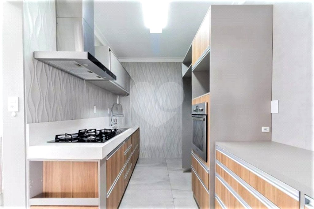 Apartamento à venda com 3 quartos, sendo 1 suíte,  em Jardim Marajoara, São Paulo, SP