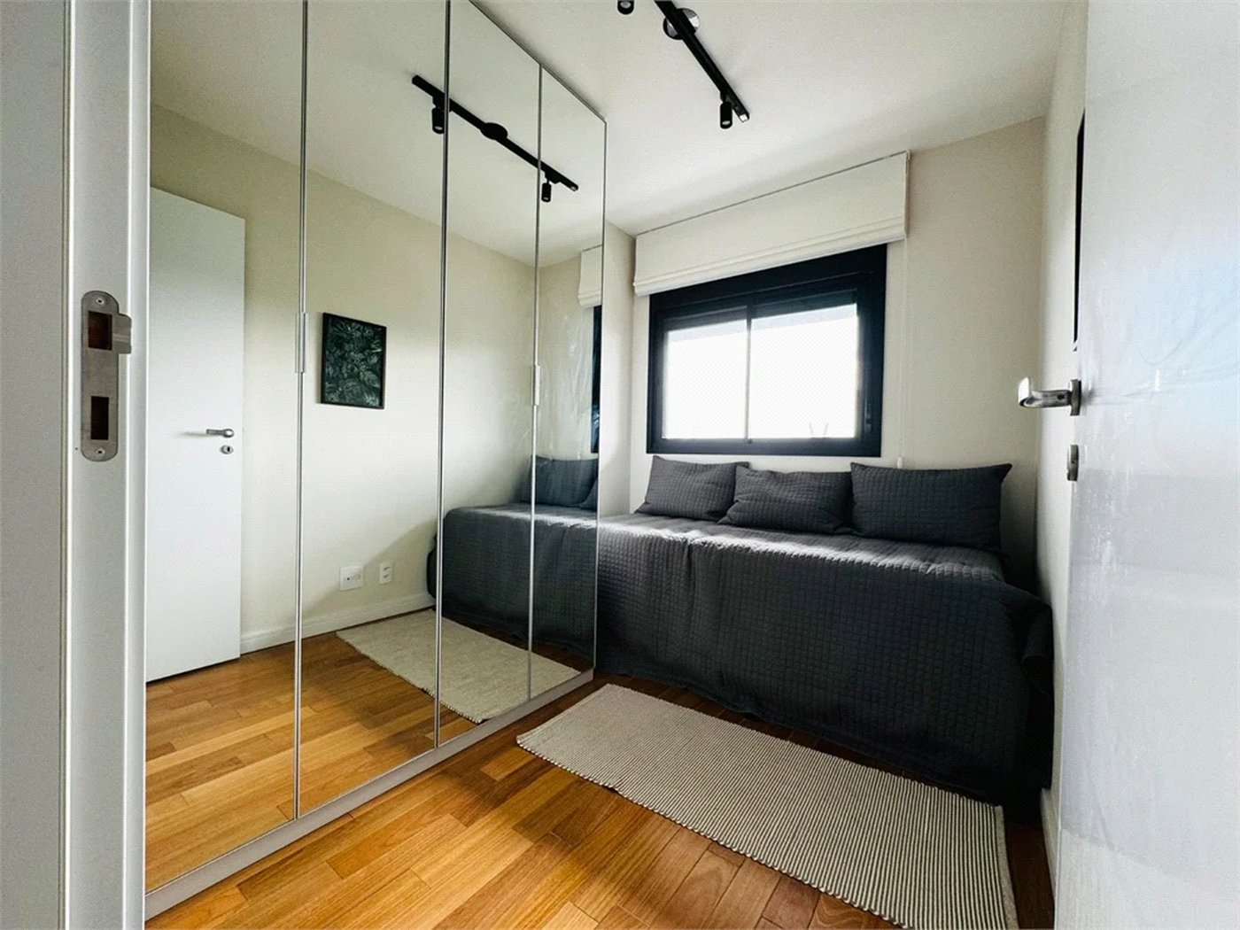 Apartamento à venda com 3 quartos em Vila Cordeiro, São Paulo, SP