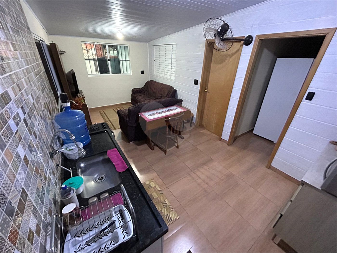 Casa à venda com 4 quartos, sendo 1 suíte, no Centro, Cravinhos, SP