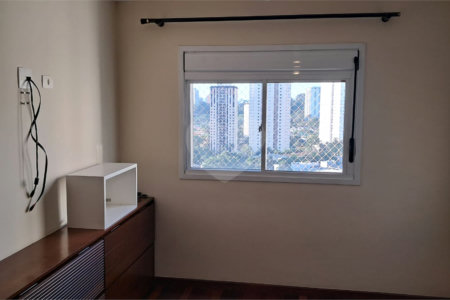 Apartamento à venda com 4 quartos, sendo 2 suítes, em Jardim Marajoara, São Paulo, SP