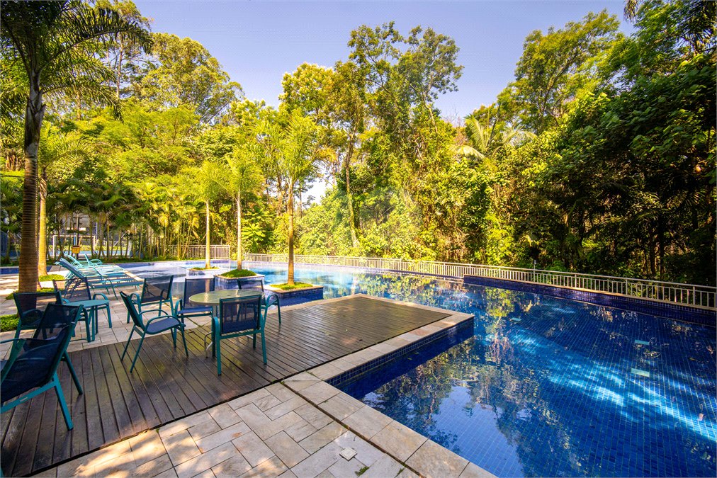 Casa à venda com 3 quartos, sendo 1 suíte,  no condomínio Queluz Vita - Casas, Cotia - SP