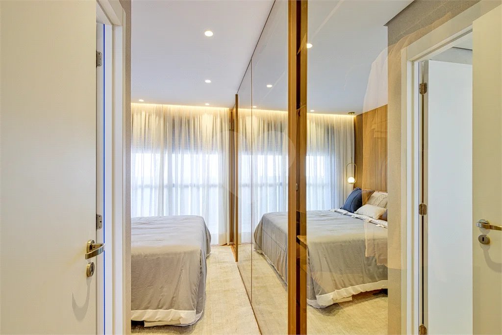 Apartamento à venda com 3 suítes em Vila Clementino, São Paulo, SP