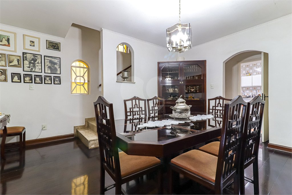 Casa à venda com 3 quartos, sendo 1 suíte, em Mirandópolis, São Paulo, SP