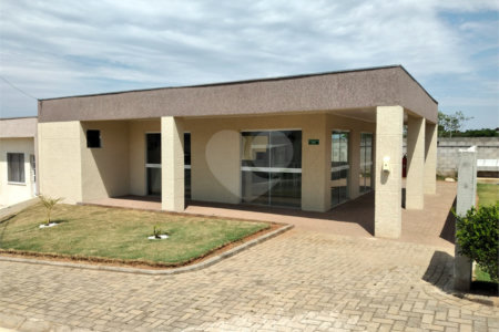 Casa à venda com 2 quartos no condomínio Novo Horizonte, Itapetininga - SP