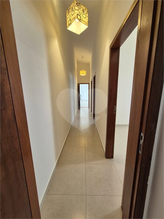 Casa Térrea à venda com 3 quartos, sendo 1 suíte, no Centro, Vinhedo, SP
