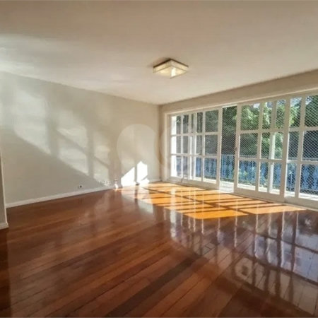 Apartamento à venda com 4 quartos, sendo 1 suíte, em Lagoa, Rio de Janeiro, RJ