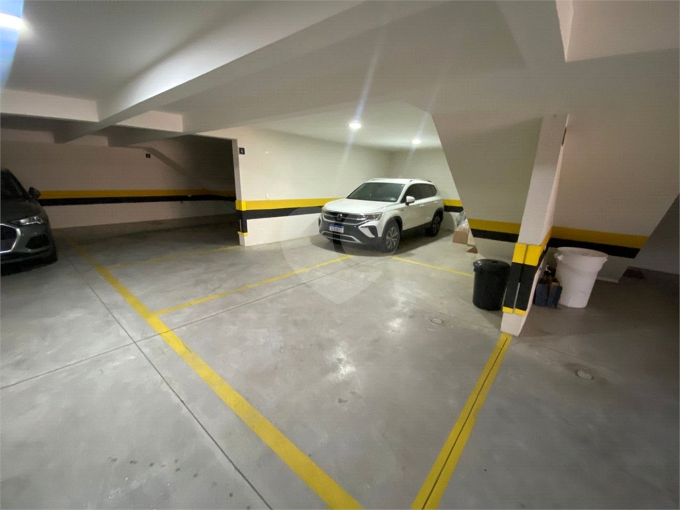 Casa à venda com 3 suítes no condomínio Belle Villle, São Paulo - SP