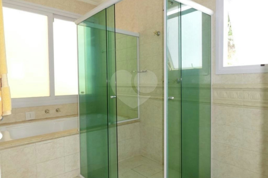 Casa à venda com 4 suítes no condomínio Jardim Ibiratiba, São Paulo - SP