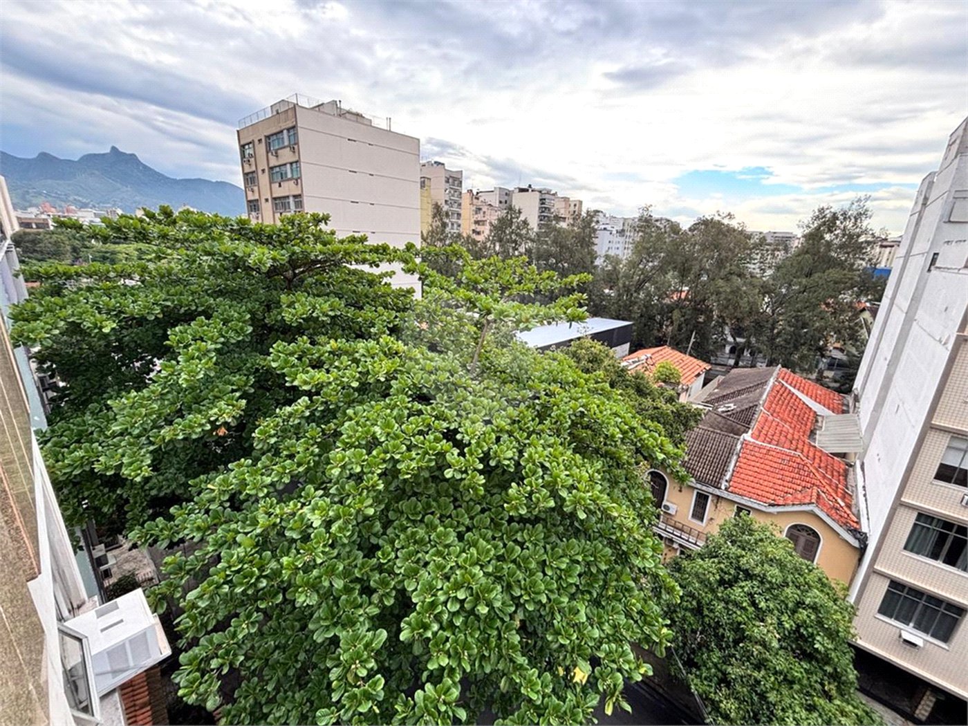 Apartamento à venda com 4 quartos, sendo 1 suíte, em Tijuca, Rio de Janeiro, RJ