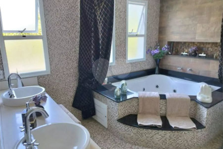 Casa à venda com 4 suítes no condomínio Solares da Cidade Jardim Vila America, São Paulo - SP