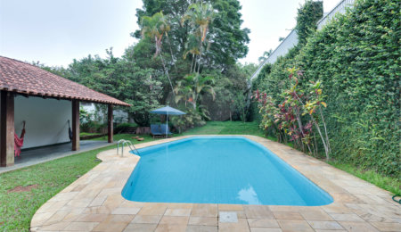 Casa Térrea à venda com 4 quartos, sendo 2 suítes,  em Alto da Boa Vista, São Paulo, SP