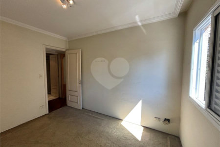 Apartamento à venda com 2 quartos em Vila Olímpia, São Paulo, SP