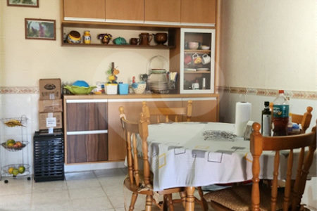 Casa à venda com 3 quartos, sendo 2 suítes, em Indianópolis, São Paulo, SP