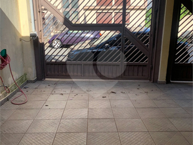 Sobrado à venda com 2 quartos em Santana, São Paulo, SP