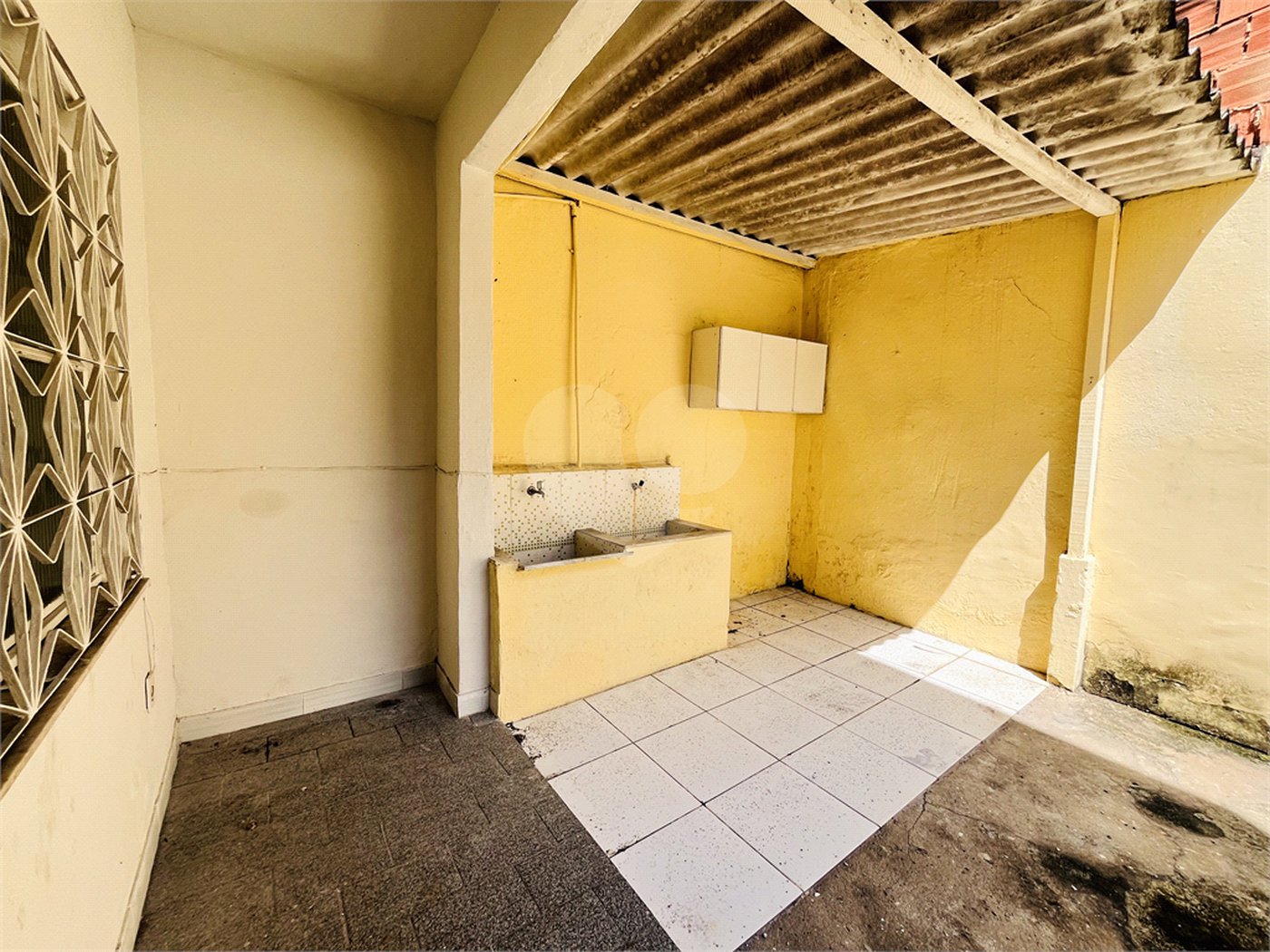 Casa à venda com 3 quartos em Campo Grande, Rio de Janeiro, RJ