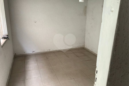 Casa à venda com 4 quartos em Vila Ipojuca, São Paulo, SP